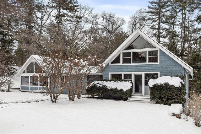29 King Ln, Concord, MA 01742