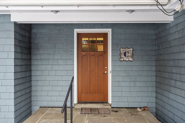 29 King Ln, Concord, MA 01742