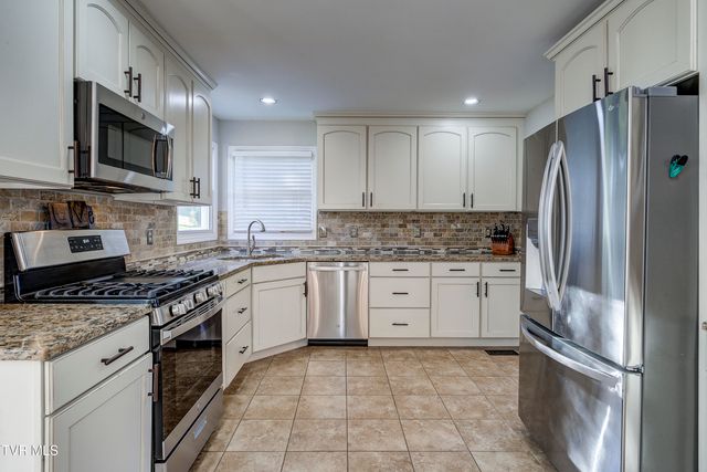 3424 Berkshire Circle, Johnson City, TN 37604