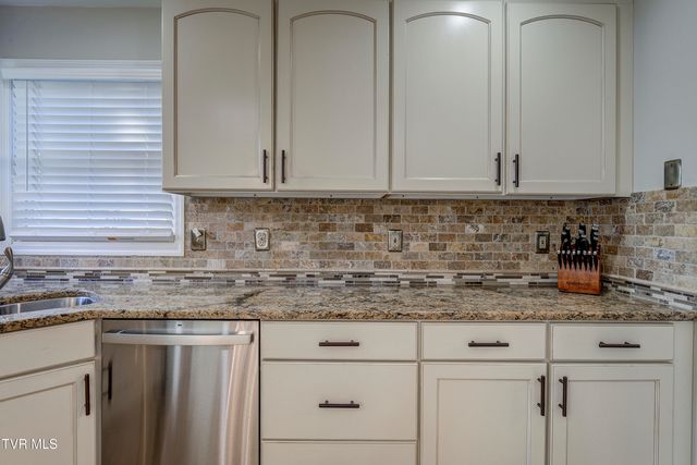 3424 Berkshire Circle, Johnson City, TN 37604