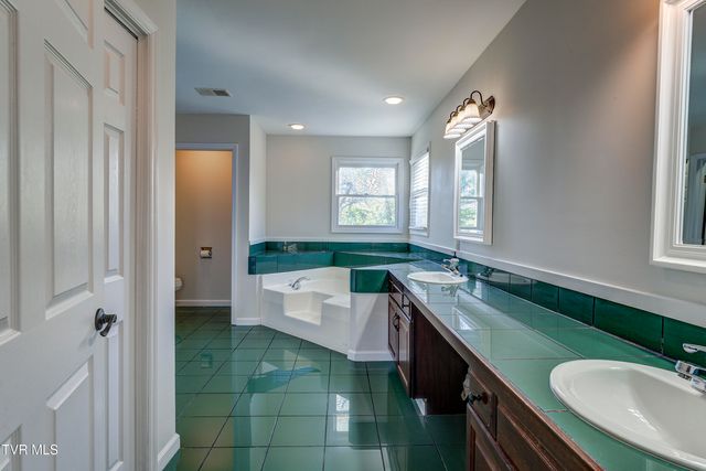 3424 Berkshire Circle, Johnson City, TN 37604