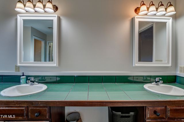 3424 Berkshire Circle, Johnson City, TN 37604