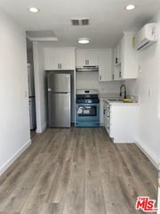 6627 Kraft Avenue 1/2, North Hollywood (los Angeles), CA 91606