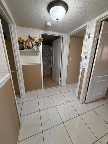 1800 W 54th Street 309, Hialeah, FL 33012