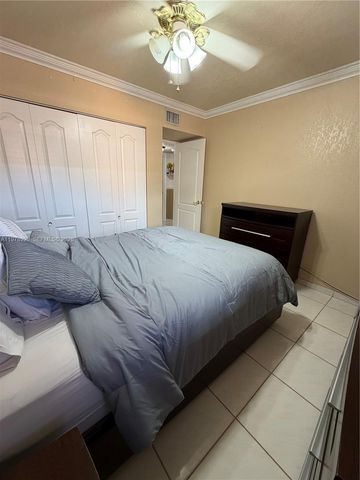 1800 W 54th Street 309, Hialeah, FL 33012