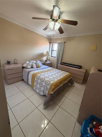 1800 W 54th Street 309, Hialeah, FL 33012