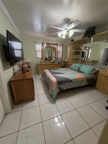 1800 W 54th Street 309, Hialeah, FL 33012