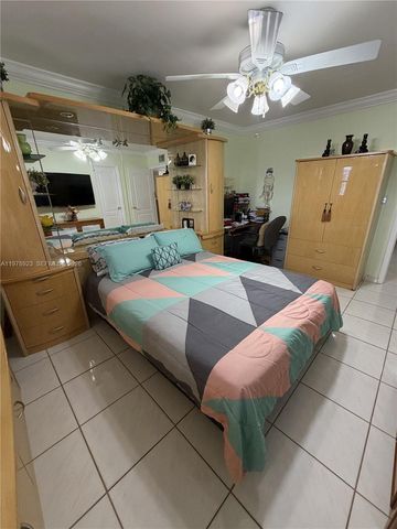 1800 W 54th Street 309, Hialeah, FL 33012