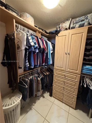 1800 W 54th Street 309, Hialeah, FL 33012