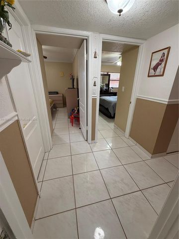 1800 W 54th Street 309, Hialeah, FL 33012