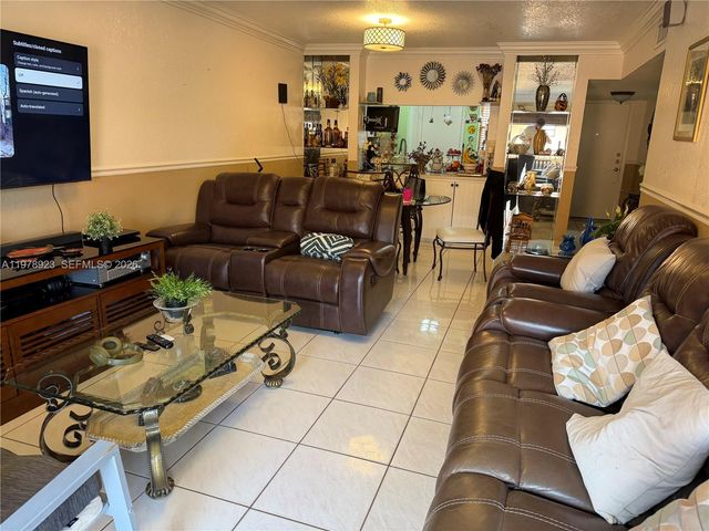 1800 W 54th Street 309, Hialeah, FL 33012