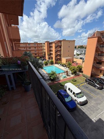 1800 W 54th Street 309, Hialeah, FL 33012