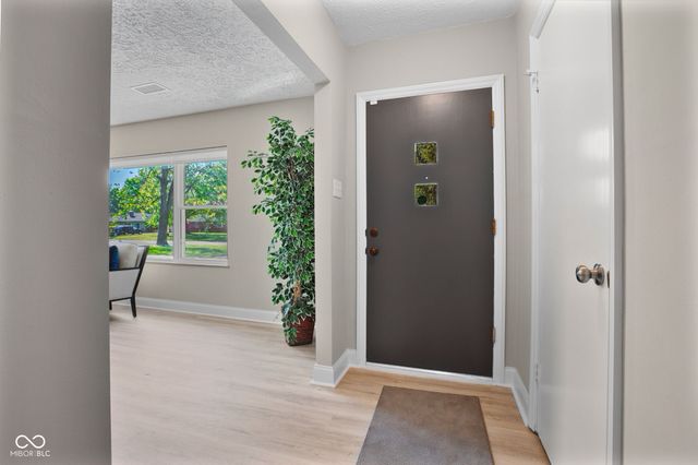 7916 E Saint Joseph Street, Indianapolis, IN 46219