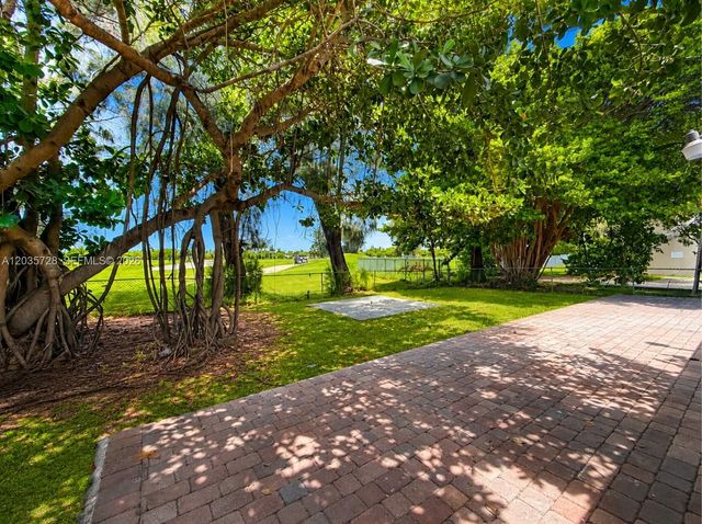 401 S Shore Drive, Miami Beach, FL 33141