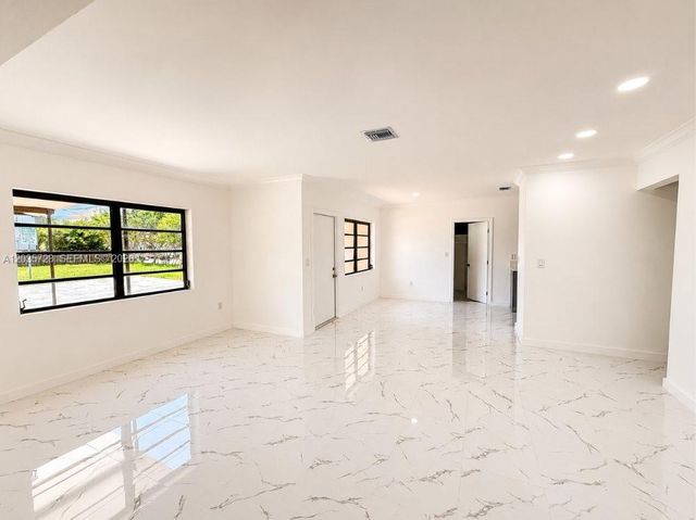 401 S Shore Drive, Miami Beach, FL 33141