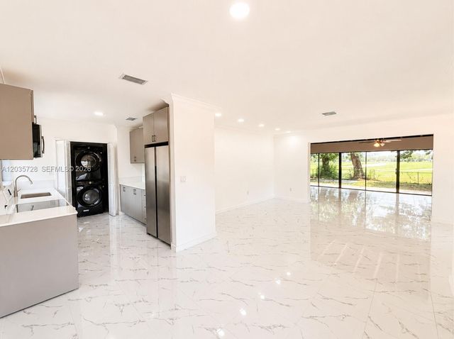 401 S Shore Drive, Miami Beach, FL 33141