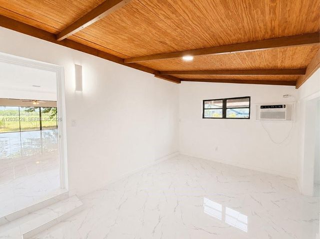 401 S Shore Drive, Miami Beach, FL 33141
