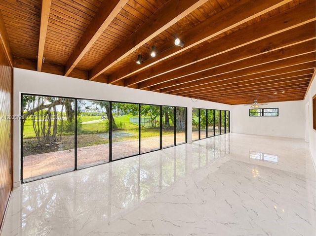 401 S Shore Drive, Miami Beach, FL 33141