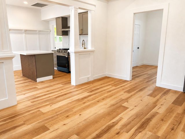 526 E Jackson St, Stockton, CA 95206