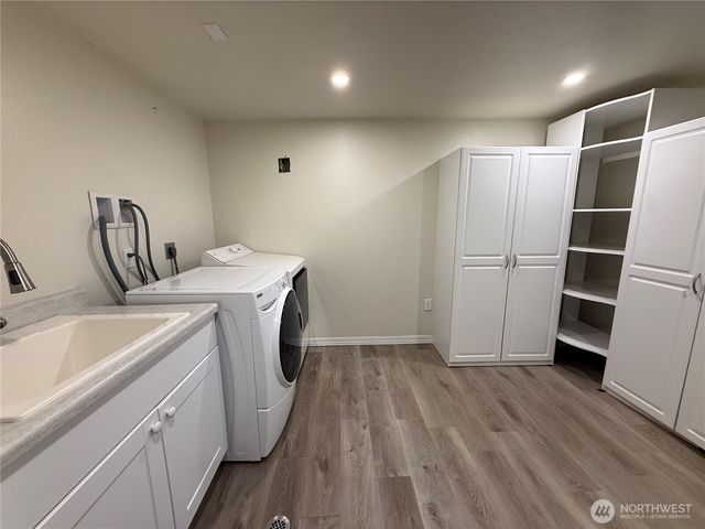 221 W Forest Avenue, Port Angeles, WA 98362