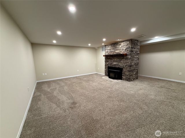 221 W Forest Avenue, Port Angeles, WA 98362