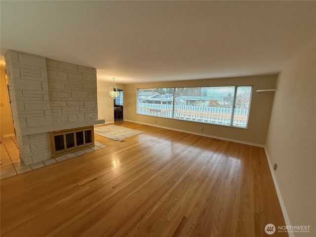 221 W Forest Avenue, Port Angeles, WA 98362