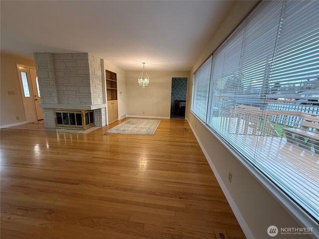 221 W Forest Avenue, Port Angeles, WA 98362