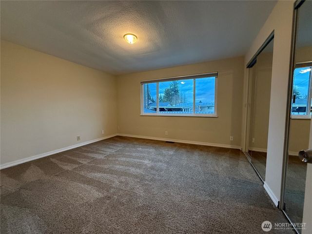 221 W Forest Avenue, Port Angeles, WA 98362