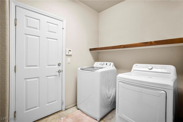 8276 Windsor Oaks Street, Las Vegas, NV 89139