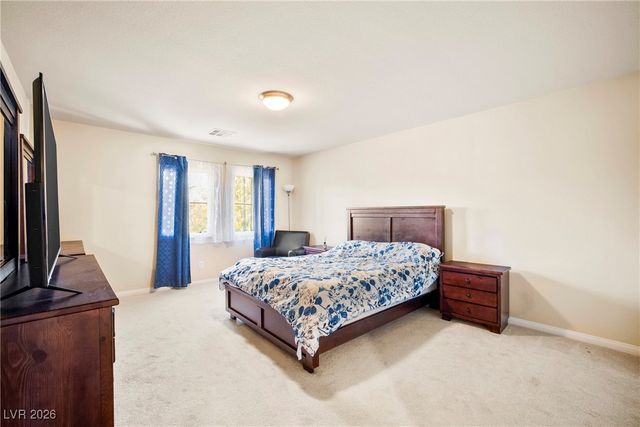 8276 Windsor Oaks Street, Las Vegas, NV 89139