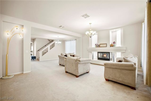 8276 Windsor Oaks Street, Las Vegas, NV 89139