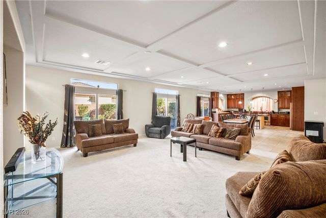 8276 Windsor Oaks Street, Las Vegas, NV 89139