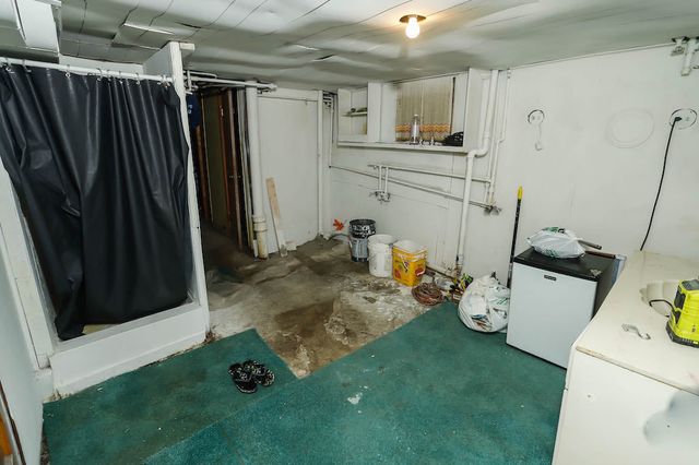 12402 S Green Street, Calumet Park, IL 60827