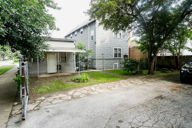 12402 S Green Street, Calumet Park, IL 60827