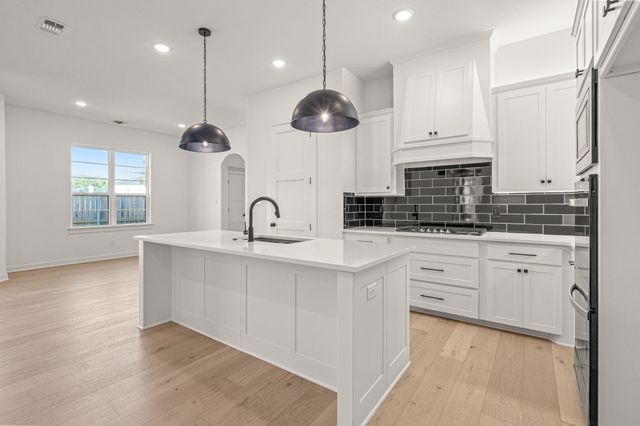 177 Hulen Circle, Aledo, TX 76008