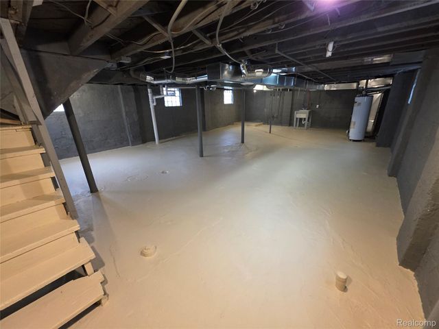 2530 Fullerton Street, Detroit, MI 48238