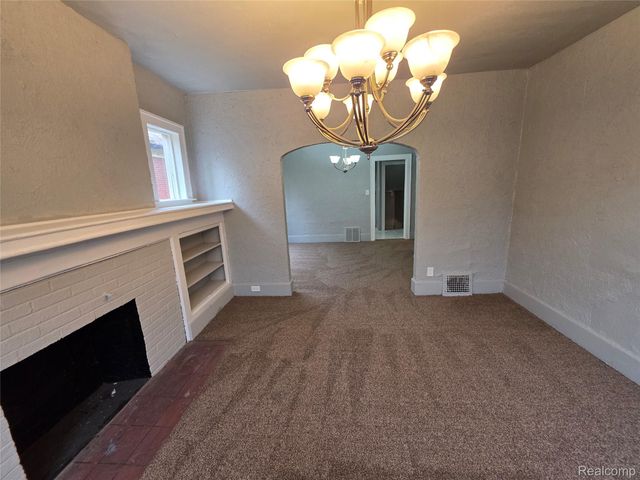 2530 Fullerton Street, Detroit, MI 48238