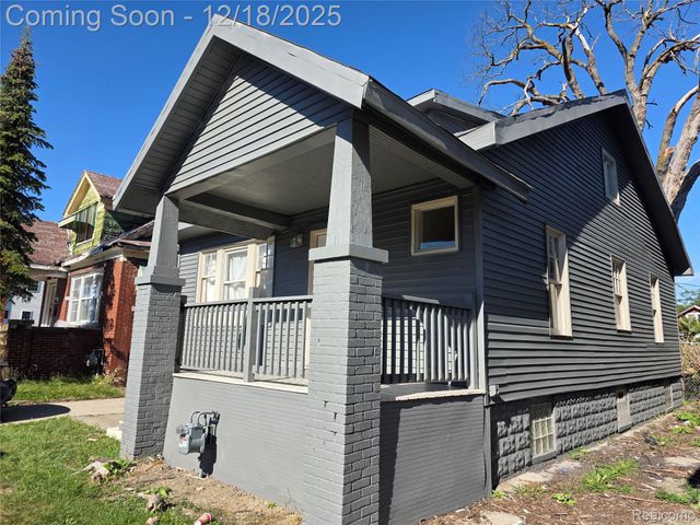 2530 Fullerton Street, Detroit, MI 48238