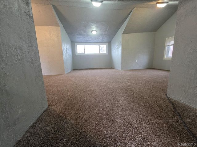 2530 Fullerton Street, Detroit, MI 48238