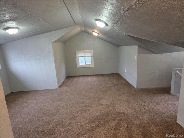 2530 Fullerton Street, Detroit, MI 48238