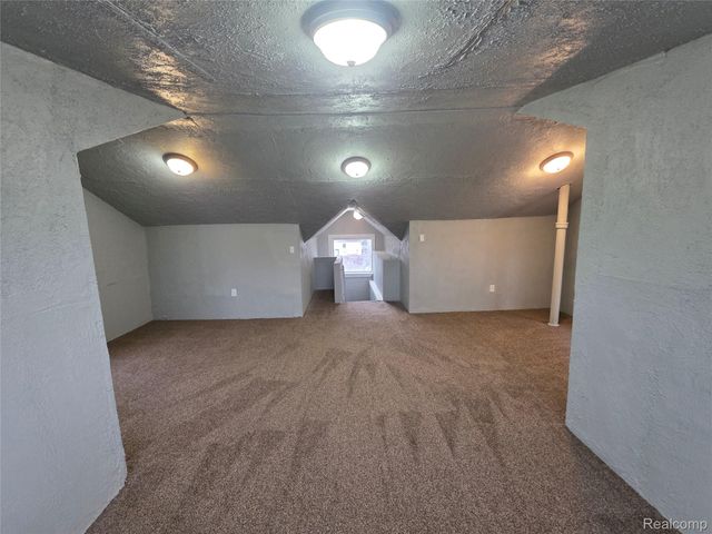 2530 Fullerton Street, Detroit, MI 48238