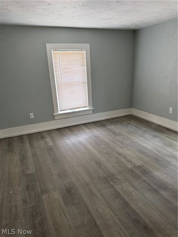 817 Ashbaugh, East Liverpool, OH 43920