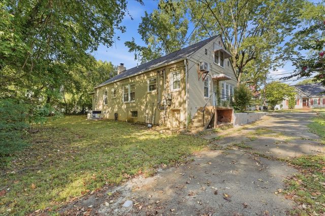 520 York St, Clarksville, TN 37040