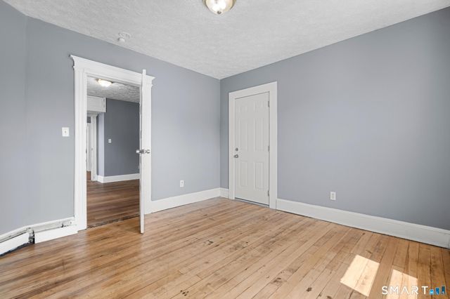 66 Standish Street 2W, Hartford, CT 06114
