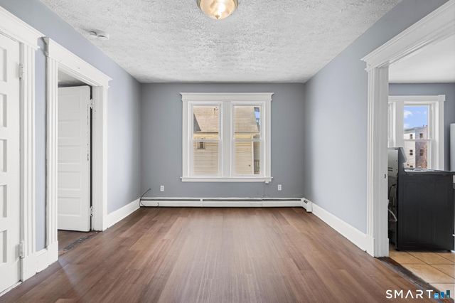 66 Standish Street 2W, Hartford, CT 06114