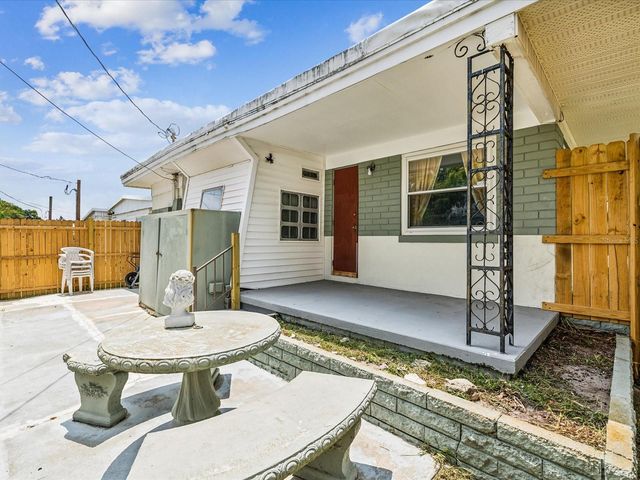 1940 SHADY COVE DRIVE, Holiday, FL 34691