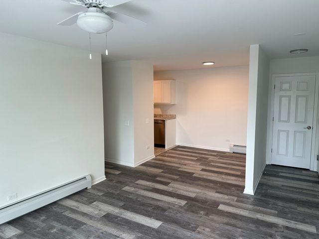15B E Dundee Quarter Drive 301, Palatine, IL 60074