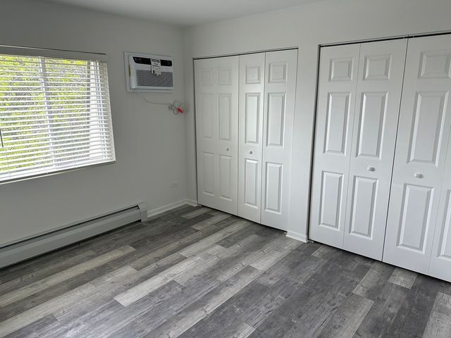 15B E Dundee Quarter Drive 301, Palatine, IL 60074