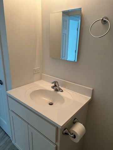 15B E Dundee Quarter Drive 301, Palatine, IL 60074