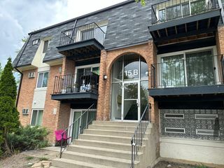 15B E Dundee Quarter Drive 301, Palatine, IL 60074